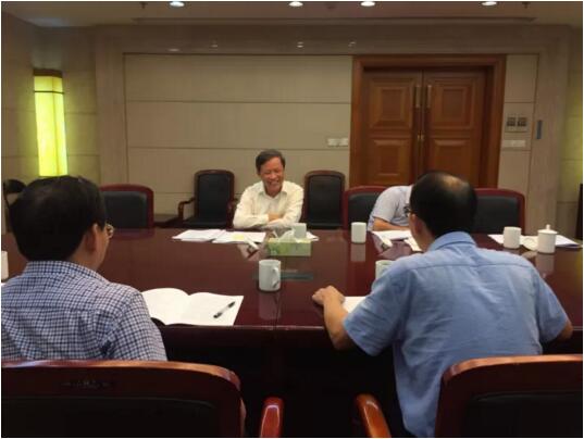 孙景淼副省长听取省农业基金2017年运作情况汇报