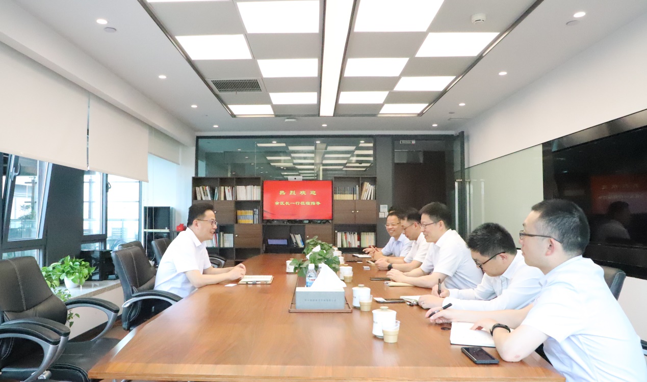 杭州市拱墅区副区长余荣升一行到管理公司走访调研