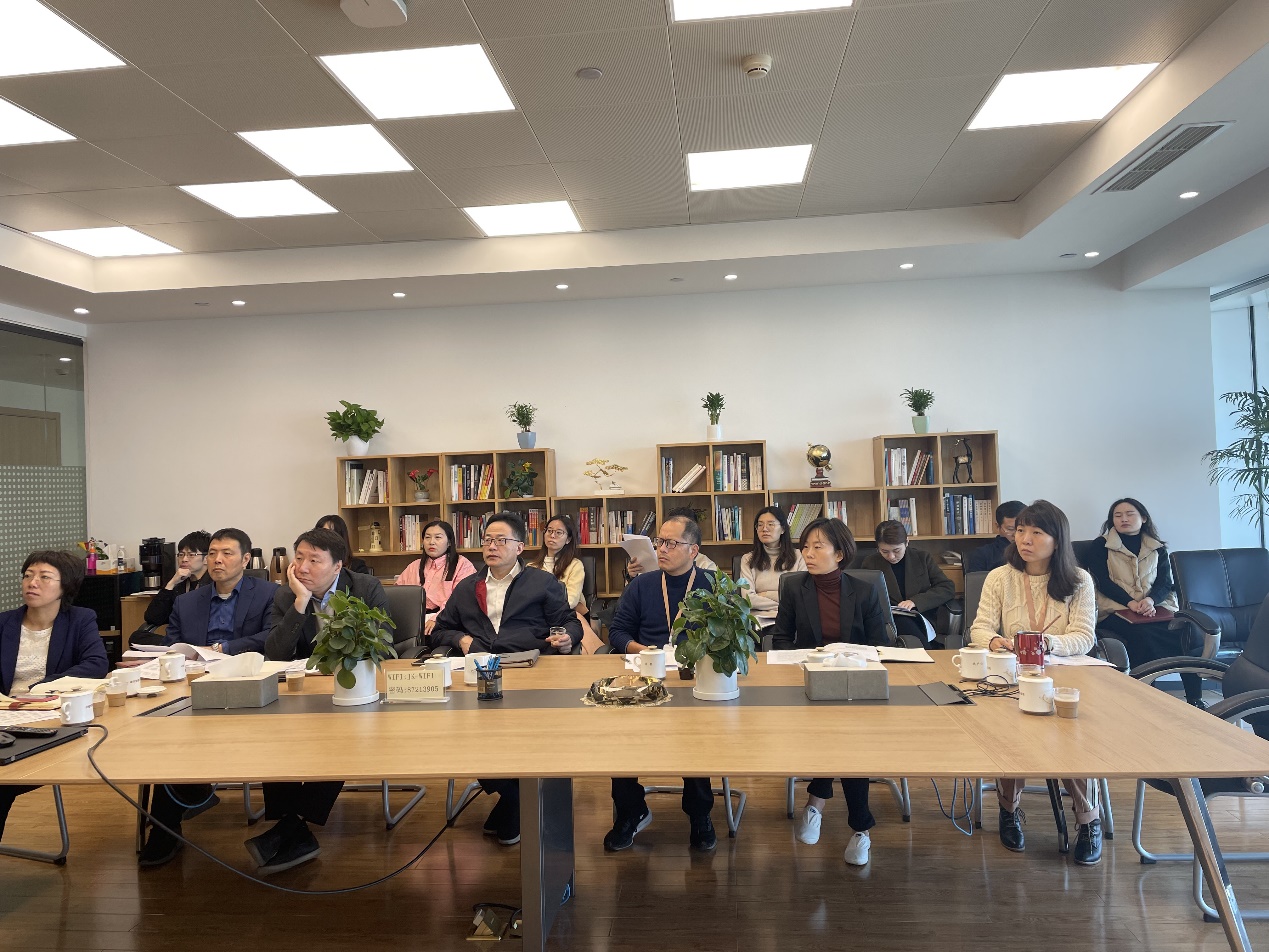 实施大对标 共谋创新路 ——管理公司组织专题研讨学习行业先进， 推进创新投资体系建设