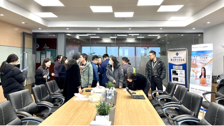 管理公司组织银行开展个人养老金政策宣讲和业务办理